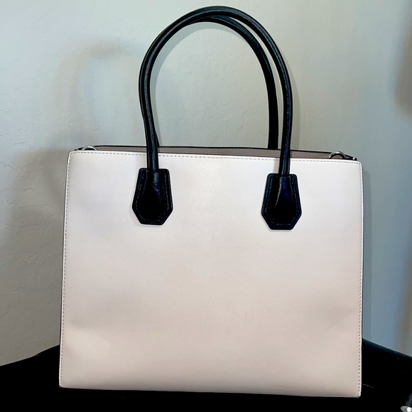 Michael Kors “Mercer” Stud & Grommet Large Tote Bag. - Picture 5 of 14